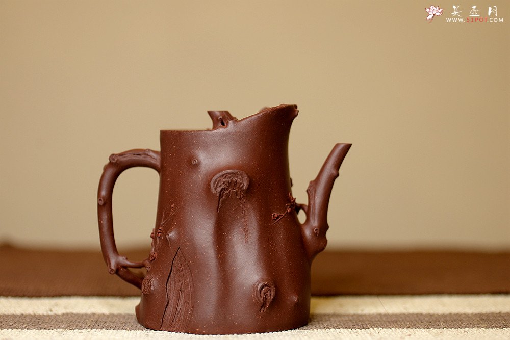 紫砂壶图片：单志萍年终全手力作 古意昂然 立体梅花 寒梅套壶 - 美壶网