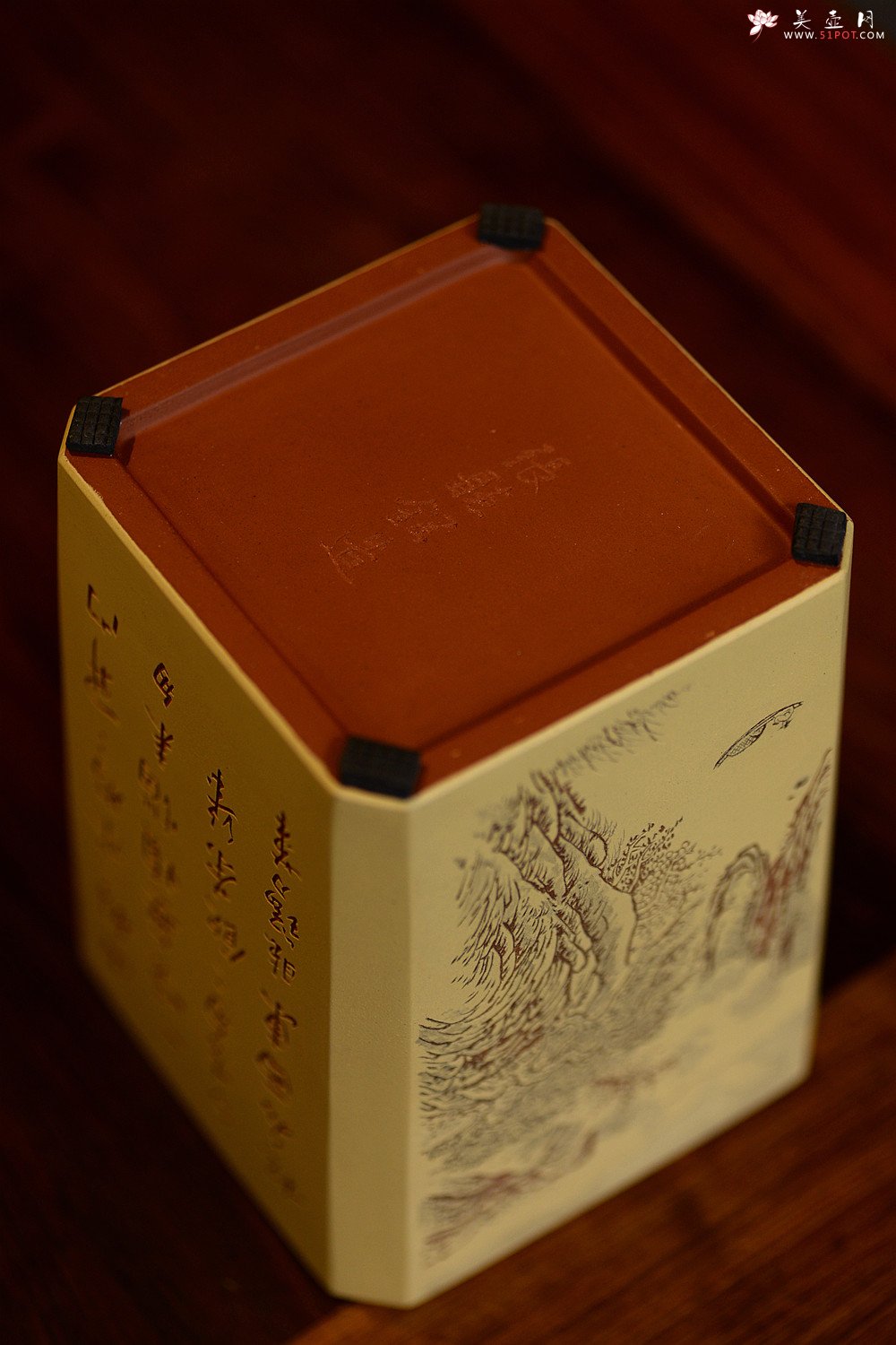 紫砂壶图片：张听刚古体山水笔筒 别有风韵~ 刀法精炼 - 美壶网