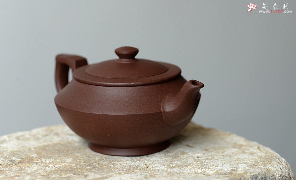 紫砂壶图片：钱建荷作品 全手汉云 精工典范 纯正底槽青 - 美壶网