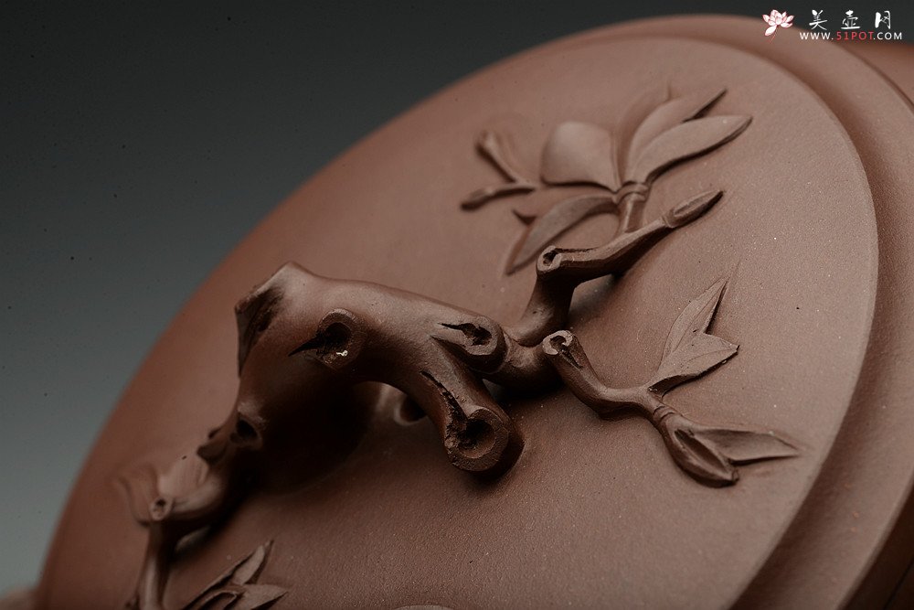 紫砂壶图片：春天的气息~大口实用 玉兰迎春 孙伟强张新亚合作原创作品 - 美壶网