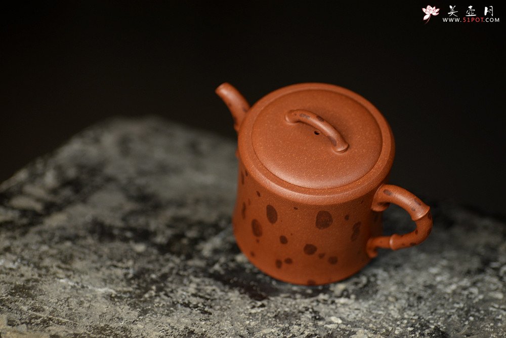 紫砂壶图片：曲峰近作 文气秀雅 优质降坡泥 湘妃 - 美壶网