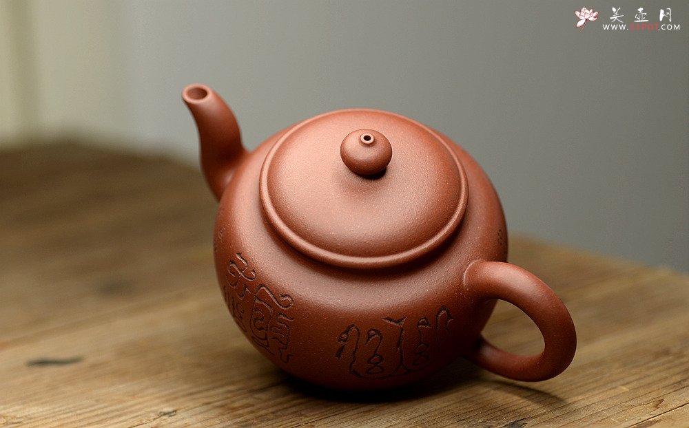 紫砂壶图片：幽趣之小宫灯 文气装饰实用品 - 美壶网