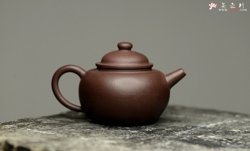 紫砂壶图片：张智耀新作 实用佳器 原矿紫泥 全手薄胎巨轮珠 - 美壶网