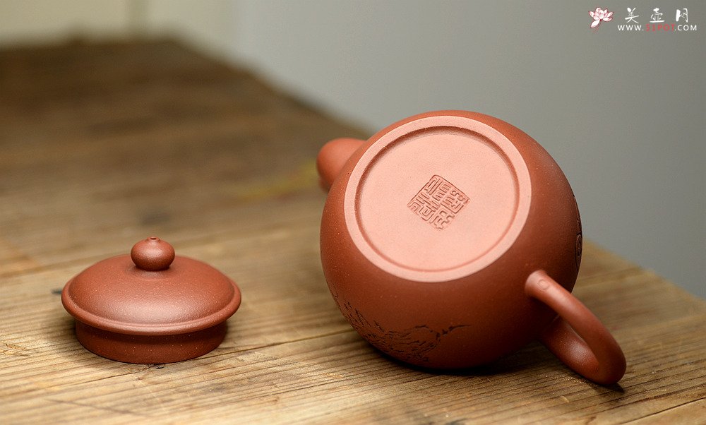 紫砂壶图片：幽趣之小宫灯 文气装饰实用品 - 美壶网