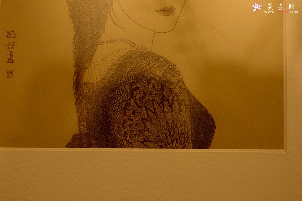 紫砂壶图片：张听刚新意装饰 【她】 秀风壁画 - 美壶网