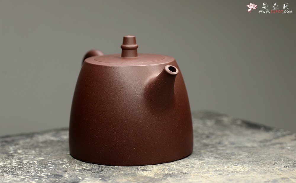 紫砂壶图片：巍巍壶势  刚毅有力 精品 全手汉铎 耐品 - 美壶网