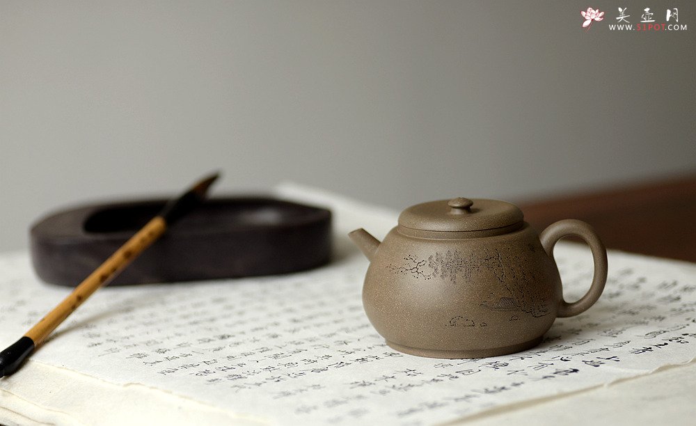 紫砂壶图片：万阗阗力作国助和石精刻 全手龙蛋 飘逸俊秀 文气十足 - 美壶网