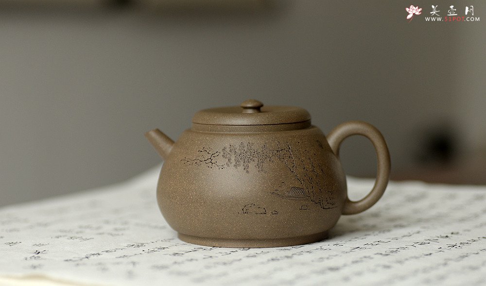 紫砂壶图片：万阗阗力作国助和石精刻 全手龙蛋 飘逸俊秀 文气十足 - 美壶网