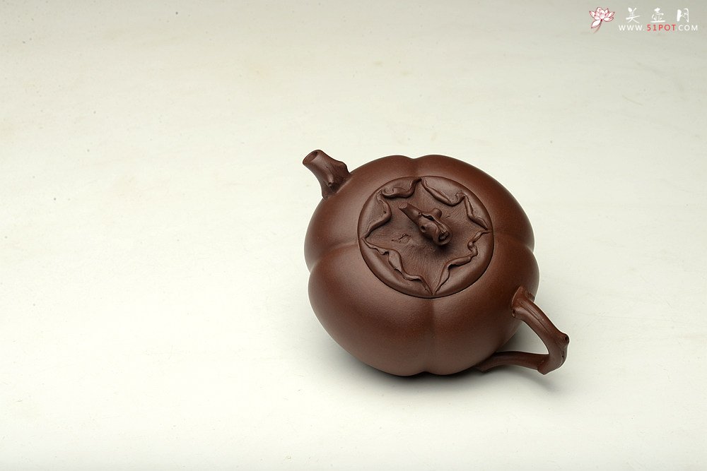 紫砂壶图片：潘丹初乙未年精进之作  筋囊花货 全手玉柿 气度饱满逸品  值得赏玩珍藏 - 美壶网