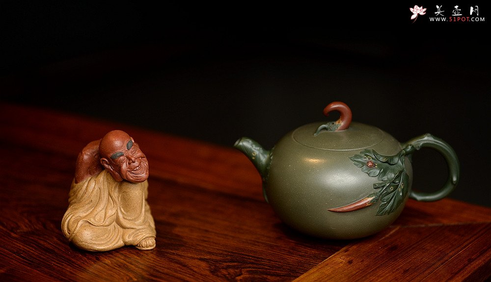 紫砂壶图片：原创作品 孙伟强张新亚合作 辣椒 红红火火 贴叶精湛细腻 - 美壶网