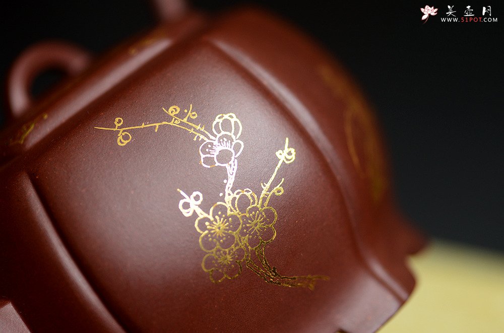 紫砂壶图片：潘小东全手新作 稳重大气 线条优美 宫灯提梁 描金装饰 - 美壶网