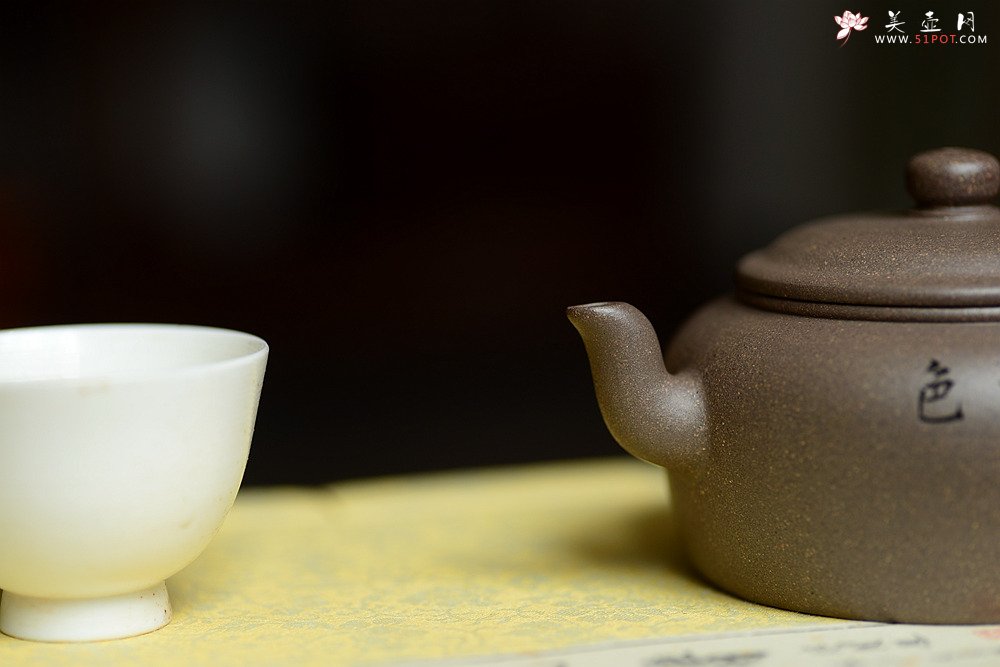 紫砂壶图片：国助工唐文全手新作 隐乐壶 大口实用 端庄秀气 - 美壶网