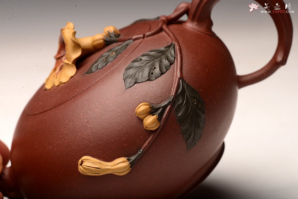 紫砂壶图片：飘逸立体 细品 传统花货功力 花语敬佩、声誉 凌霄花 原创作品  - 美壶网