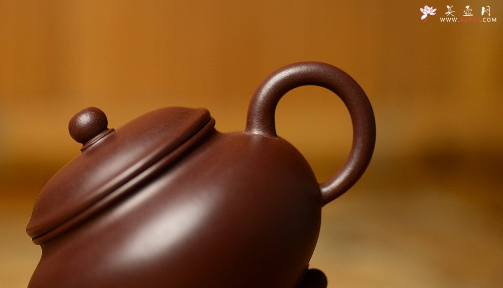 紫砂壶图片：美壶特惠 谭华斌精致作品 三足水平 圆润饱满 俊秀可爱 - 美壶网