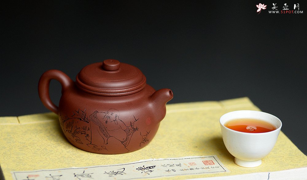 紫砂壶图片：静坐得幽趣 清游快此生 德钟 实用耐品 - 美壶网