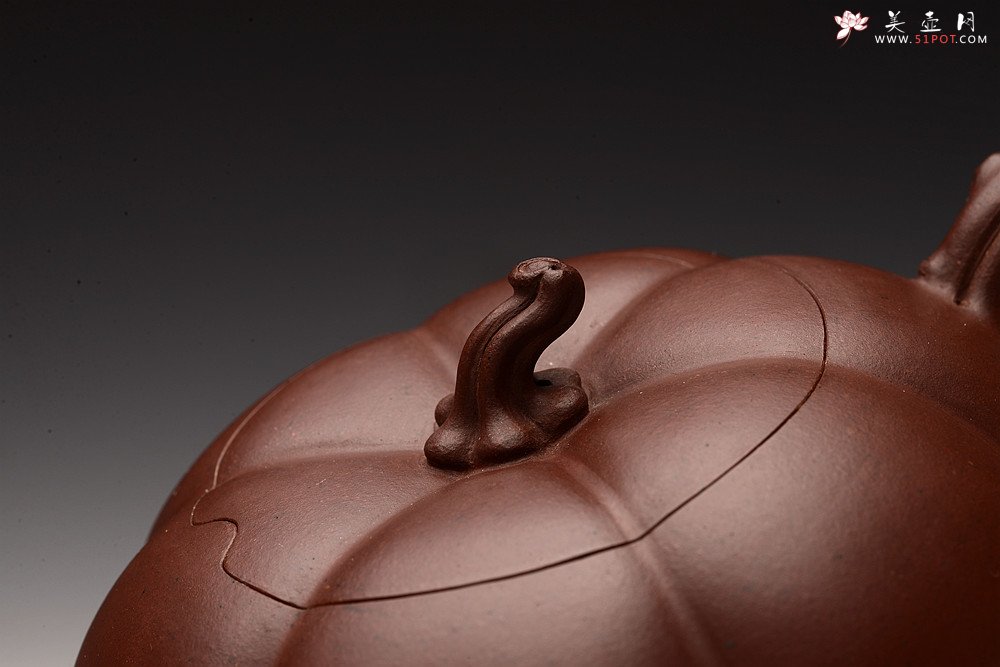 紫砂壶图片：顾正芳乙未年新品 饱满丰润 灵韵秀雅 全手筋纹南瓜 田园清趣 - 美壶网