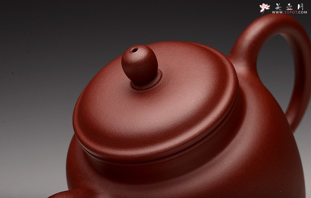 紫砂壶图片：美壶特惠 俞欣荣新作 挺拔俊秀 留云 优质枣红泥 极易泡养 - 美壶网