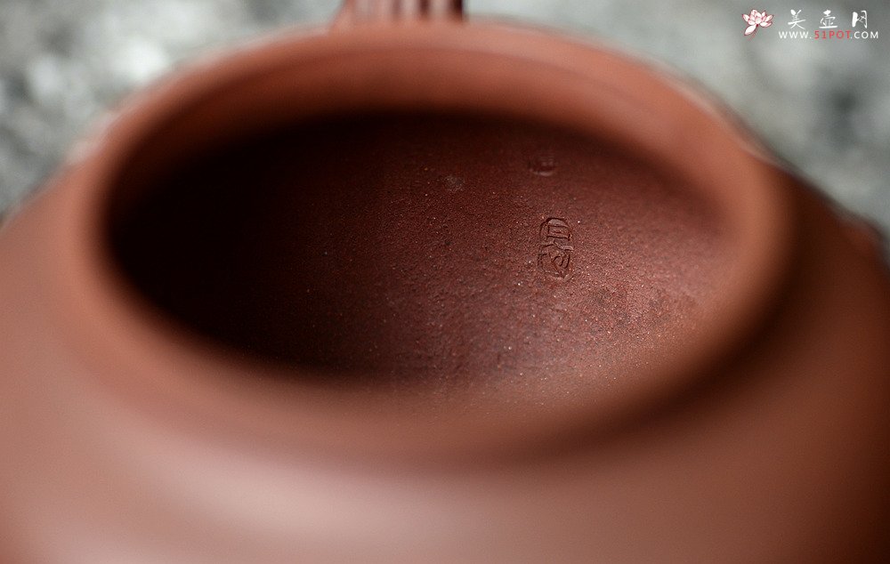 紫砂壶图片：潘丹初原创‘秀气’系列之腊梅 纯净底槽青 朴实素雅 刚挺 - 美壶网