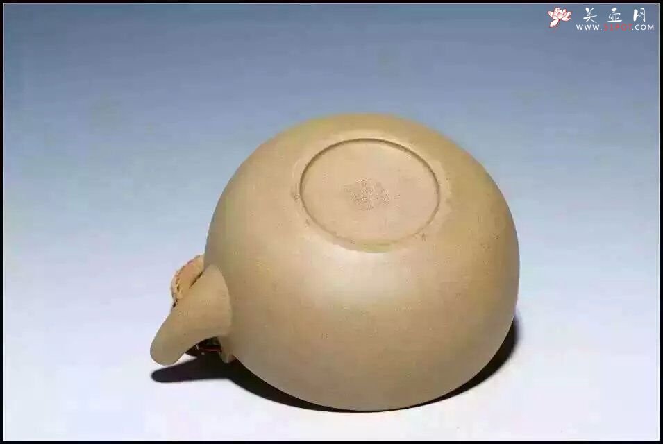 紫砂壶图片：提梁壶 - 美壶网