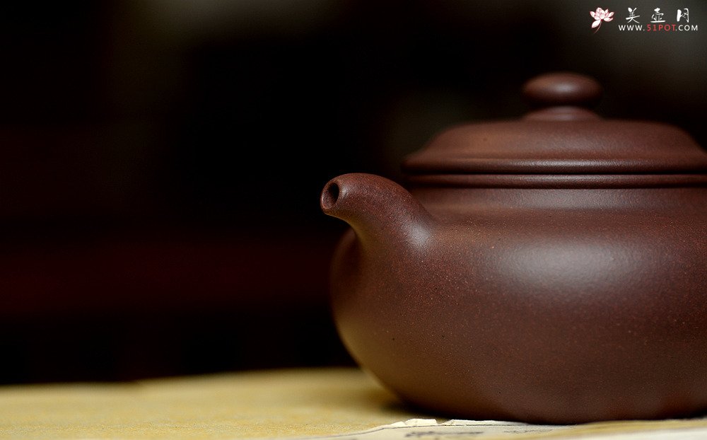 紫砂壶图片：施梦佳新作 全手仿古 传统经典 韵味十足 - 美壶网