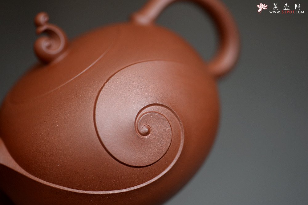 紫砂壶图片：于洪霞原创力作 全手大品‘源’ 韵味十足 线条流畅 - 美壶网