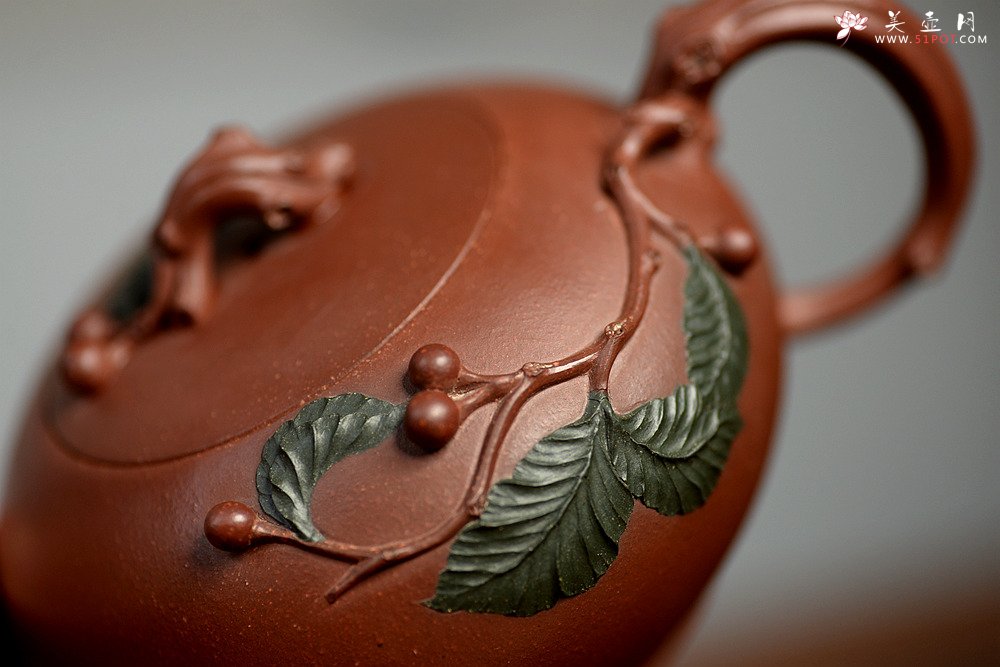 紫砂壶图片：红豆生南国 春来发几枝  孙伟强张新亚合作 原创作品 红豆  - 美壶网