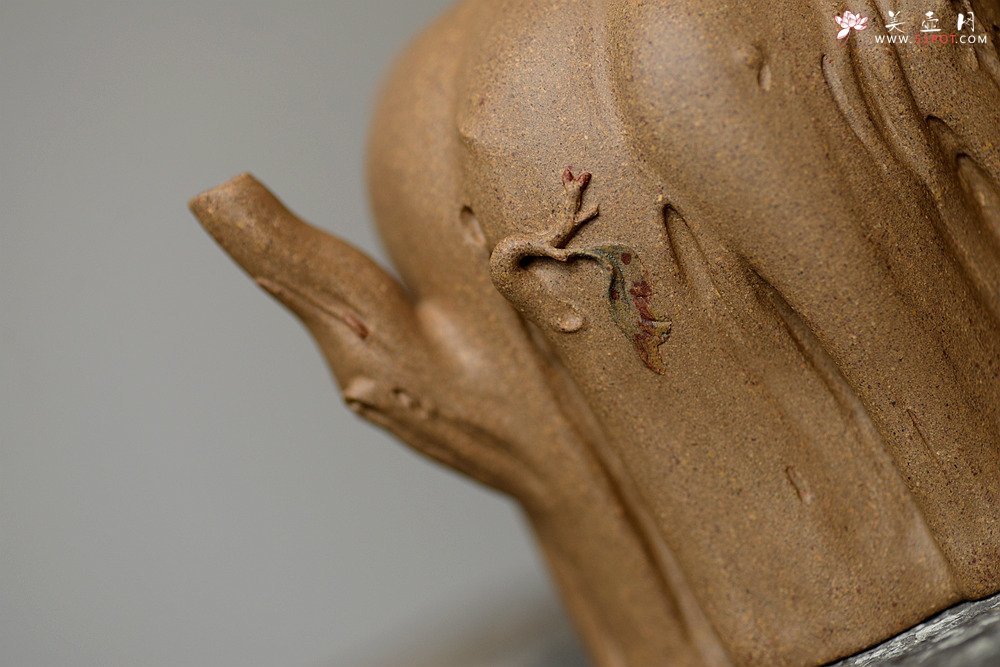 紫砂壶图片：刘秀全手经典作品 肌理自然生动 高挑挺拔 古朴之味~~颀长壶 - 美壶网