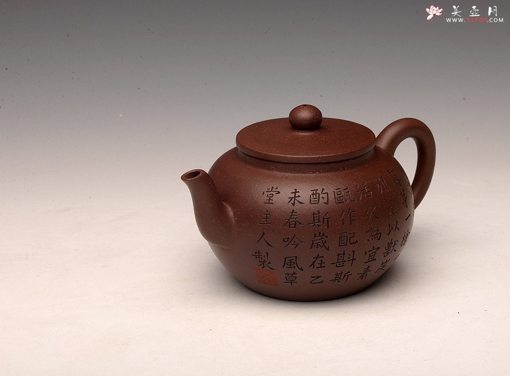 紫砂壶图片：张听钢精刻之作 全手平盖莲子 摹古清.申锡 耐品古朴 - 美壶网