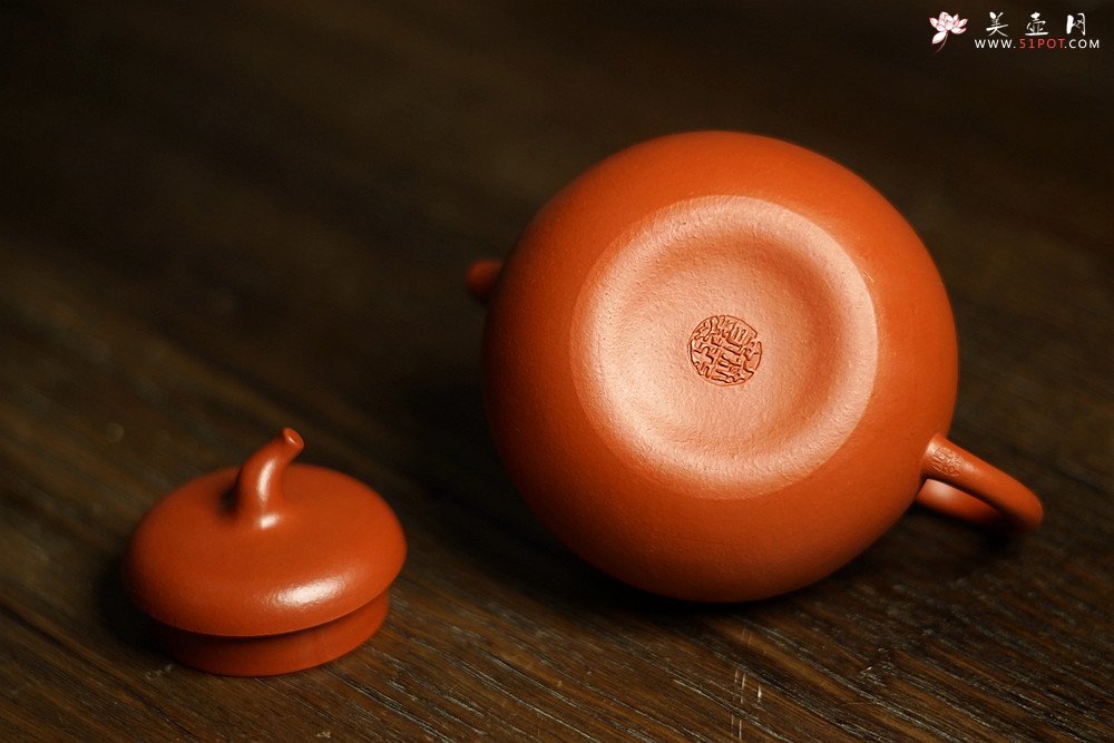 紫砂壶图片：传统器形 白云一片去悠悠~敦厚可人  全手茄段 - 美壶网