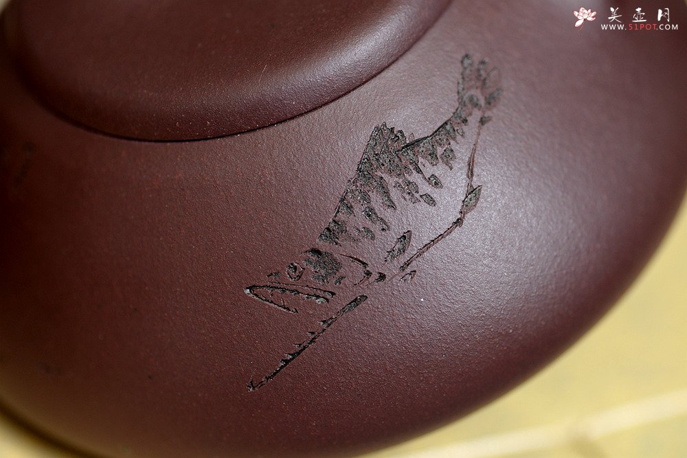 紫砂壶图片：陈进全手新品 全手纳瓢 造型新颖 有趣 陆轶舟老师精刻 - 美壶网