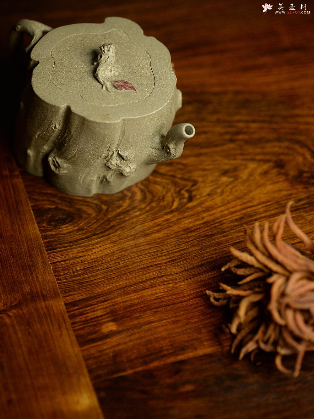 紫砂壶图片：学院派风格~ 郑志贤全手作品 秋吟 一缕秋风迎面来~ - 美壶网