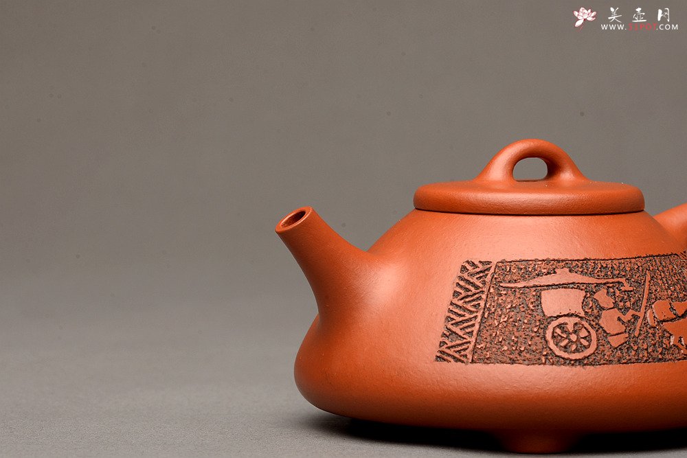 紫砂壶图片：徐亚春作品 优质朱泥 子冶石瓢 啄砂装饰 文气实用 - 美壶网