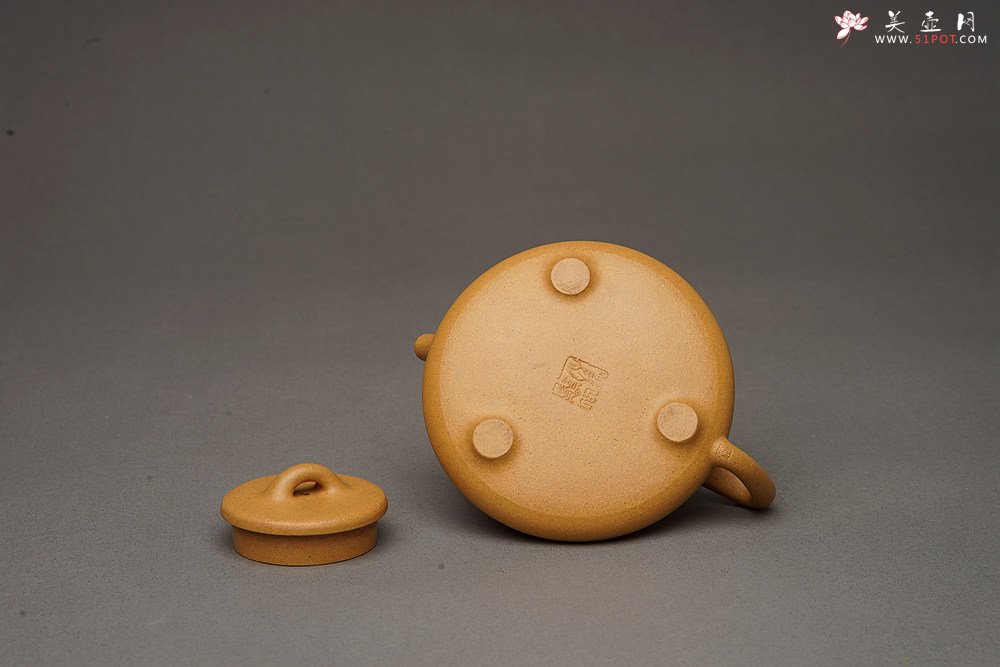 紫砂壶图片：和石装饰山水清韵 耐品回味 实用精品  全手老段子冶石瓢  - 美壶网