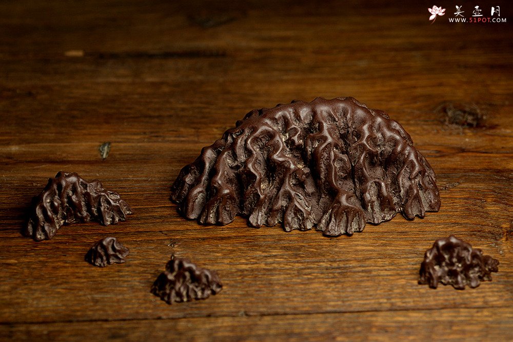 紫砂壶图片：施奇华全手摆设假山 山浪峰涛 层层叠叠  - 美壶网