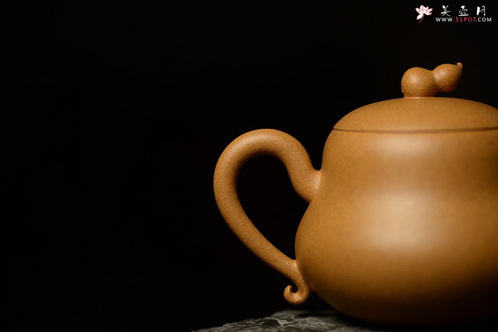 紫砂壶图片：曲峰最新作品  乾坤葫芦 福禄吉祥 纯正优质段 - 美壶网
