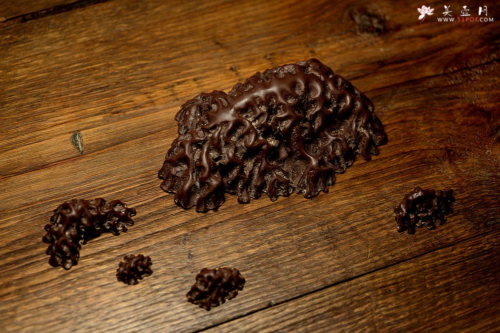 紫砂壶图片：施奇华全手摆设假山 山浪峰涛 层层叠叠  - 美壶网