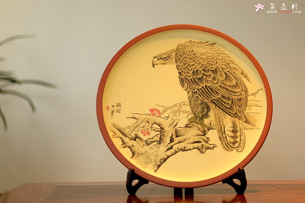 紫砂壶图片：张听刚精品30cm挂盘 鹰 生态逼真 栩栩如生 层次感强 送礼自藏 - 美壶网