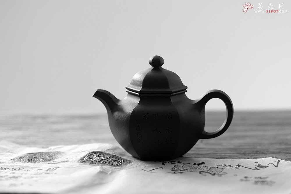 紫砂壶图片：刘世涛新作 紫砂和书画的碰撞~ 文气袭人 全手六方掇球 证书是壶之拓片 - 美壶网