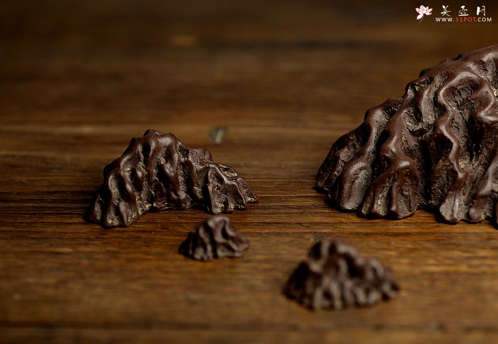 紫砂壶图片：施奇华全手摆设假山 山浪峰涛 层层叠叠  - 美壶网