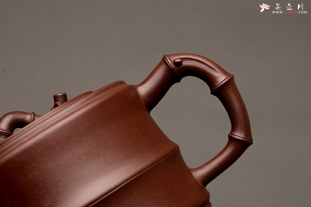 紫砂壶图片：顾正芳新作 苍劲有力 厚重大方  全手竹段 经典 陈腐老紫泥 - 美壶网