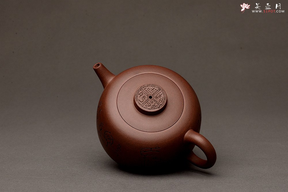 紫砂壶图片：寓意吉祥 稳重典雅 精工全手四灵井栏 - 美壶网