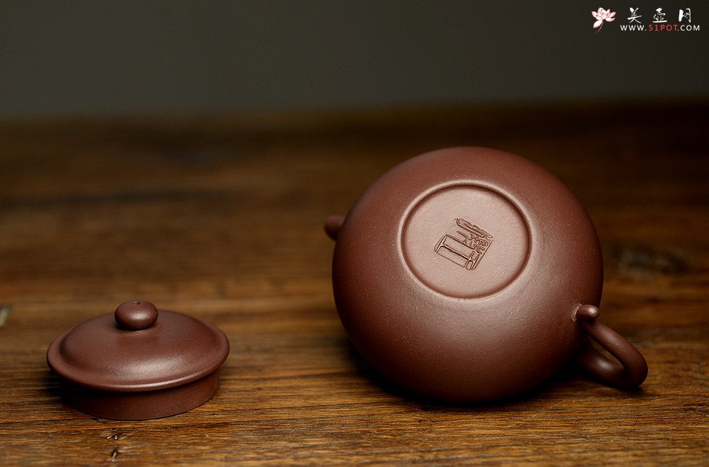 紫砂壶图片：秀雅风格 原矿优质紫泥  全手小仿古 传统实用小品 - 美壶网