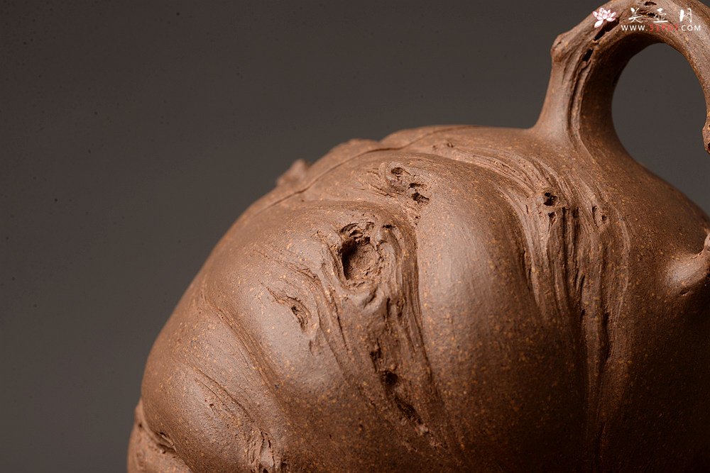 紫砂壶图片：林月长乙未冬全手原创精品 肌理丰富 紫砂新风 学院派  麒麟山音 - 美壶网