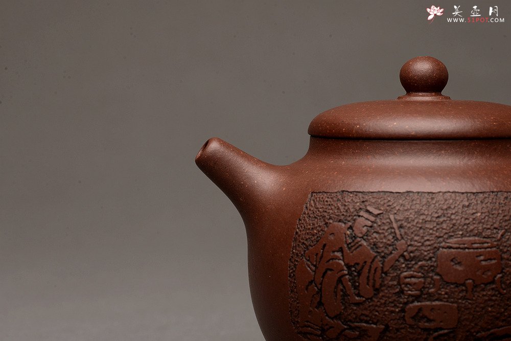 紫砂壶图片：端庄秀雅 双刀禅意装饰 全手和悦 适宜普洱、红茶 - 美壶网