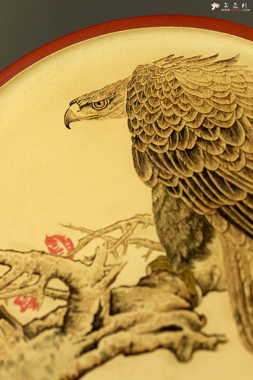 紫砂壶图片：张听刚精品30cm挂盘 鹰 生态逼真 栩栩如生 层次感强 送礼自藏 - 美壶网