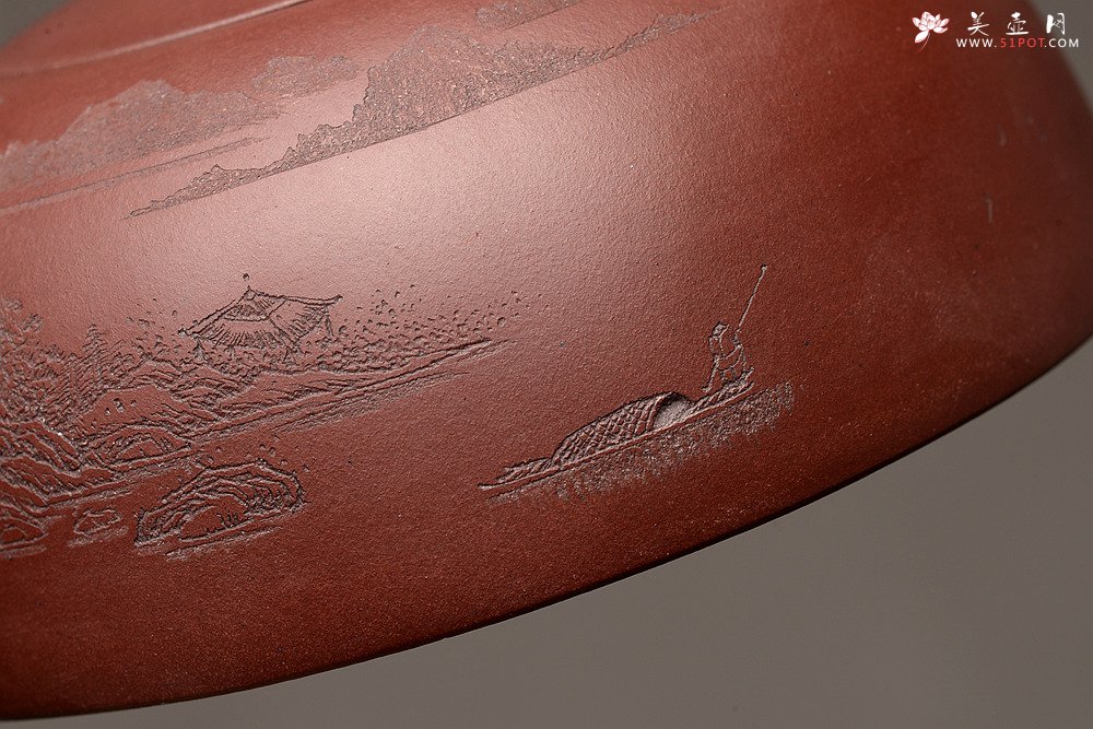 紫砂壶图片： 优质底料 李彦雄通景山水 全手小半月 古体山水 - 美壶网