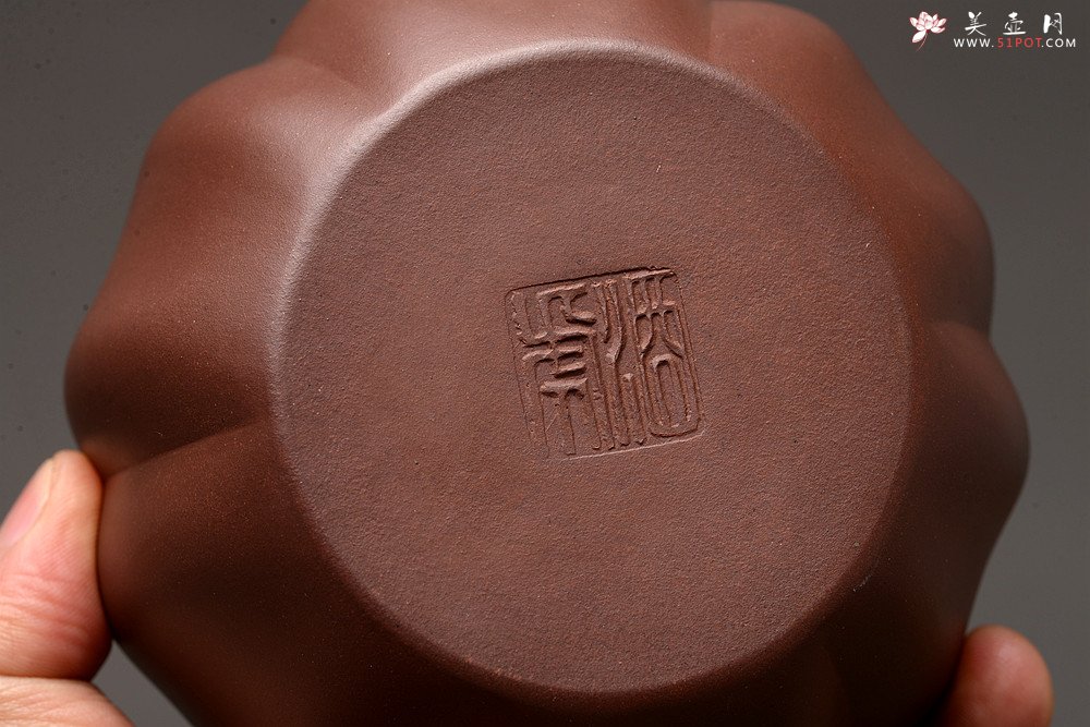 紫砂壶图片：酒虎全手 乙未冬精品佳作 做工精致 狮球二式 推荐~ 优质紫泥 - 美壶网