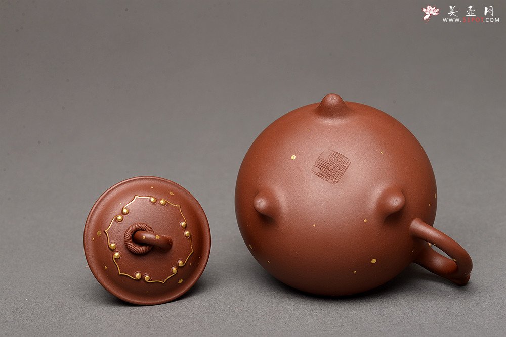 紫砂壶图片：惊艳实力 魅力展现 原创力作 真金装饰 全手童樱 可玩趣品 - 美壶网