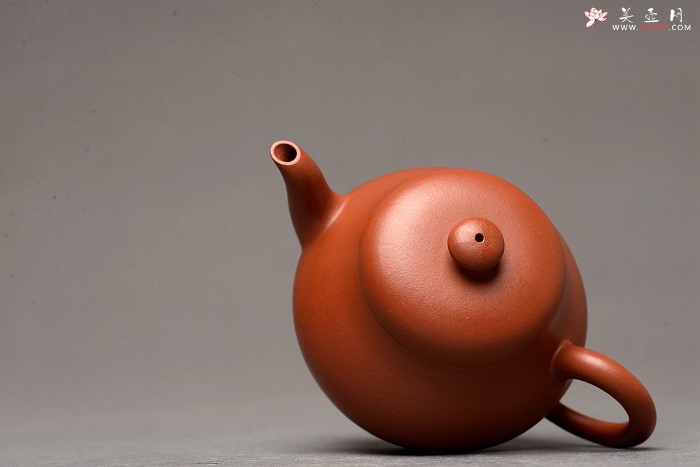 紫砂壶图片：摹古之作 杀茶利器 优质朱泥 线条优美 高亭 做工精致 - 美壶网