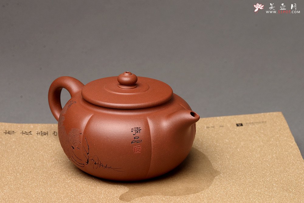 紫砂壶图片：钱伟刚最新作品 饱满 器形端庄 素心 - 美壶网